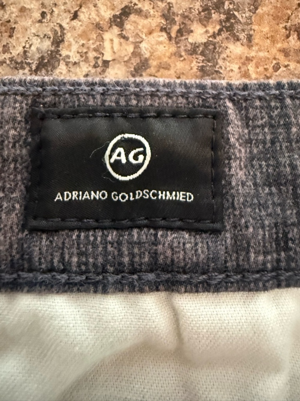 AG Adriano Goldschmied Jamison Skinny Chino Pants Plaid Grey Size 32x27 - Picture 3 of 9